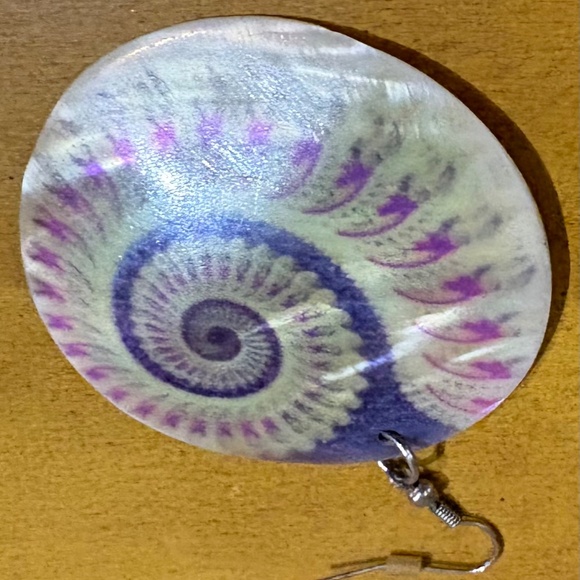 Shell Earrings - Picture 2 of 2